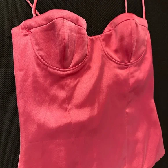Zara - Barbie Pink corset - Picture 3 of 3